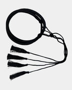 "Agal noir déroulé montrant les pompons de fixation