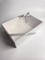 Geschenkbox mit Schleife