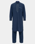 Ensemble qamis-pantalon pakistanais bleu marine Al Rezam, qamis court brodé et pantalon assorti, vue de face