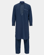 Ensemble qamis-pantalon pakistanais bleu marine Al Rezam, qamis court brodé et pantalon assorti, vue de face