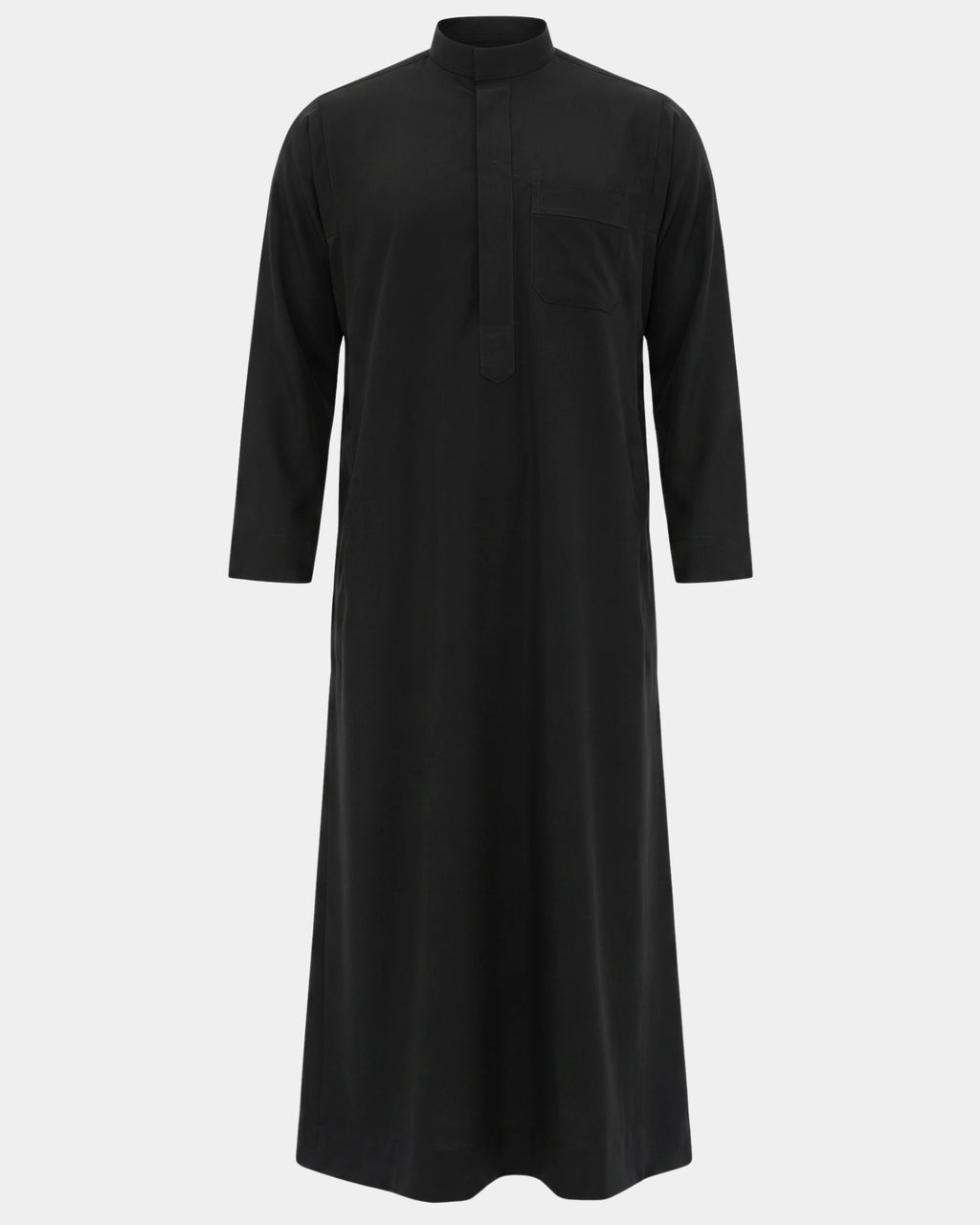 Qamis saoudien noir Al Rezam vue de face, coupe droite avec col mao et poche poitrine